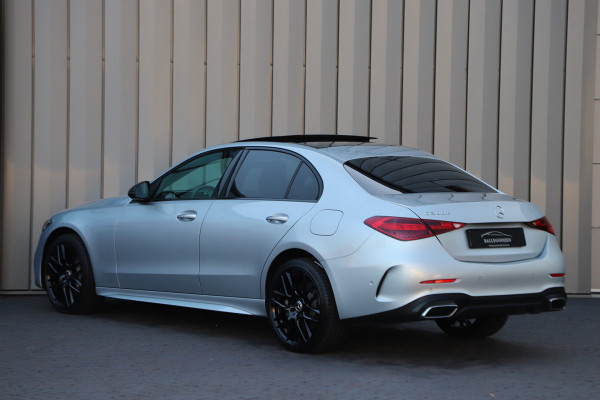 Mercedes-Benz C-Klasse 300e AMG | 313PK | Head-up | Keyless-go | Pano | Sfeerverlichting | Memory | Digital-light | Standkachel | 2022.