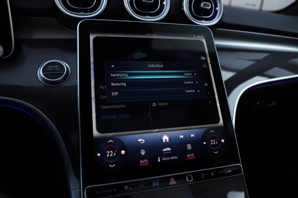 Mercedes-Benz C-Klasse 300e AMG | 313PK | Head-up | Keyless-go | Pano | Sfeerverlichting | Memory | Digital-light | Standkachel | 2022.