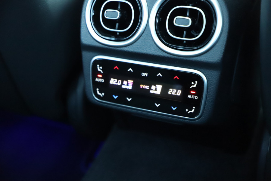 Mercedes-Benz C-Klasse 300e AMG | 313PK | Head-up | Keyless-go | Pano | Sfeerverlichting | Memory | Digital-light | Standkachel | 2022.