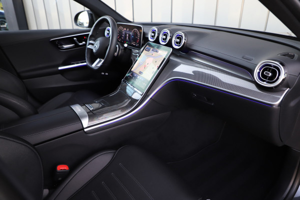 Mercedes-Benz C-Klasse 300e AMG | 313PK | Head-up | Keyless-go | Pano | Sfeerverlichting | Digital-light | Leder | Memory | Stoelverw. | 2022.