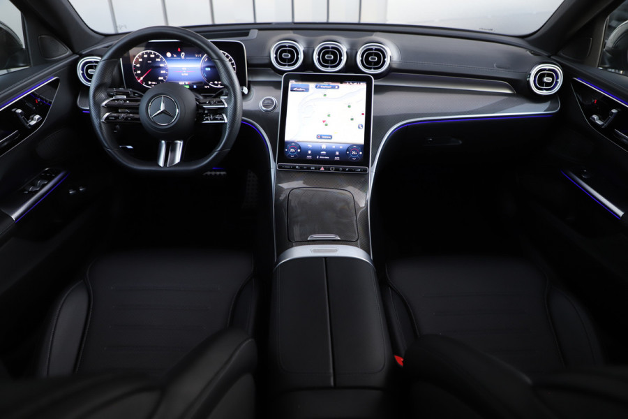 Mercedes-Benz C-Klasse 300e AMG | 313PK | Head-up | Keyless-go | Pano | Sfeerverlichting | Digital-light | Leder | Memory | Stoelverw. | 2022.