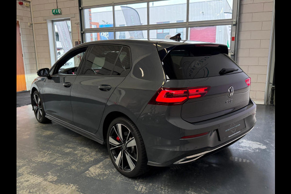 Volkswagen Golf 1.4 eHybrid GTE IQ Light Navi Soel/Stuur verwarming 1 Jaar Bovag garantie