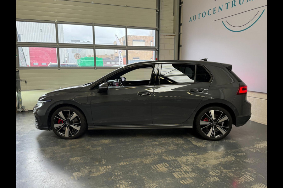 Volkswagen Golf 1.4 eHybrid GTE IQ Light Navi Soel/Stuur verwarming 1 Jaar Bovag garantie