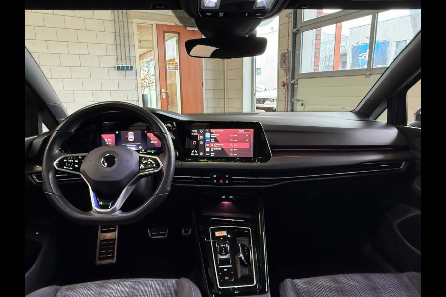 Volkswagen Golf 1.4 eHybrid GTE IQ Light Navi Soel/Stuur verwarming 1 Jaar Bovag garantie