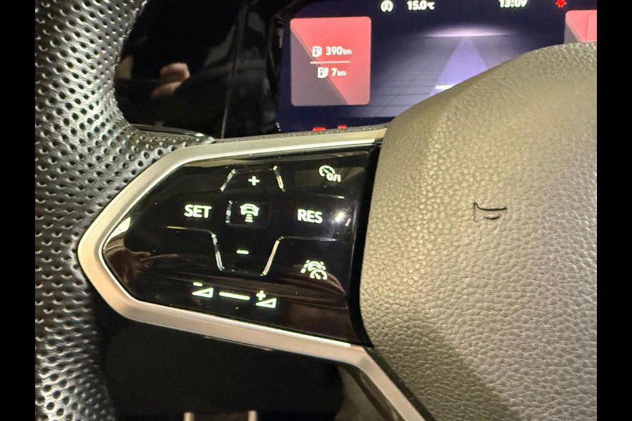 Volkswagen Golf 1.4 eHybrid GTE IQ Light Navi Soel/Stuur verwarming 1 Jaar Bovag garantie