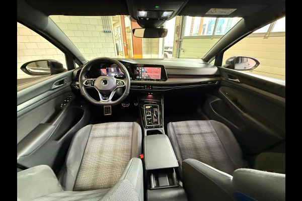 Volkswagen Golf 1.4 eHybrid GTE IQ Light Navi Soel/Stuur verwarming 1 Jaar Bovag garantie
