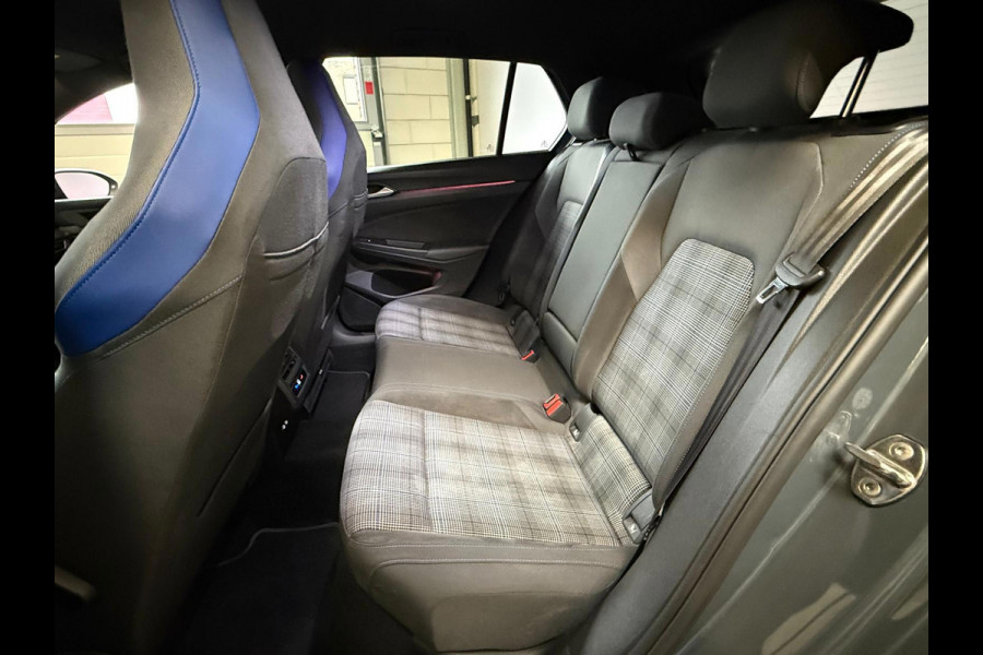 Volkswagen Golf 1.4 eHybrid GTE IQ Light Navi Soel/Stuur verwarming 1 Jaar Bovag garantie