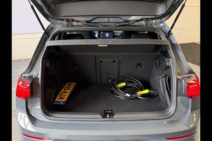 Volkswagen Golf 1.4 eHybrid GTE IQ Light Navi Soel/Stuur verwarming 1 Jaar Bovag garantie