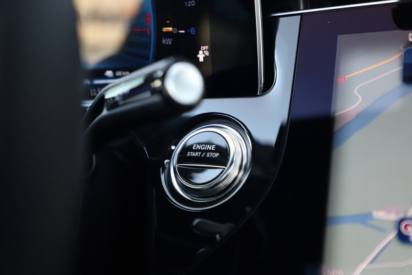 Mercedes-Benz E-Klasse AMG 53 4MATIC+ | 585PK | Massage | Hyperscreen | Head-up | Keyless-go | Distronic+ | Burmester 4D | Sfeerverl. | 2025.