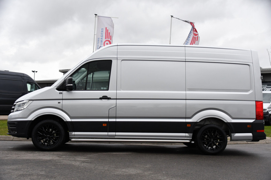 Volkswagen Crafter 35 2.0 TDI L3H3 Highline PB Edition Full Options! Adaptieve Cruise, Carplay, LED, Leder, Stoelwarming, Trekhaak, Multimedia, Uniek!