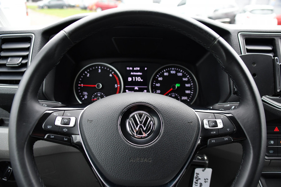Volkswagen Crafter 35 2.0 TDI L3H3 Highline PB Edition Full Options! Adaptieve Cruise, Carplay, LED, Leder, Stoelwarming, Trekhaak, Multimedia, Uniek!