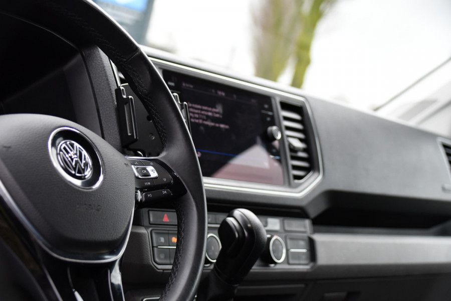 Volkswagen Crafter 35 2.0 TDI L3H3 Highline PB Edition Full Options! Adaptieve Cruise, Carplay, LED, Leder, Stoelwarming, Trekhaak, Multimedia, Uniek!