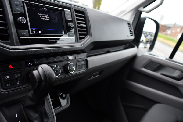 Volkswagen Crafter 35 2.0 TDI L3H2 Highline Adaptieve Cruise, Camera, Carplay, Clima, LED, Stoelverwarming, Multimedia, Sensoren, Uniek!