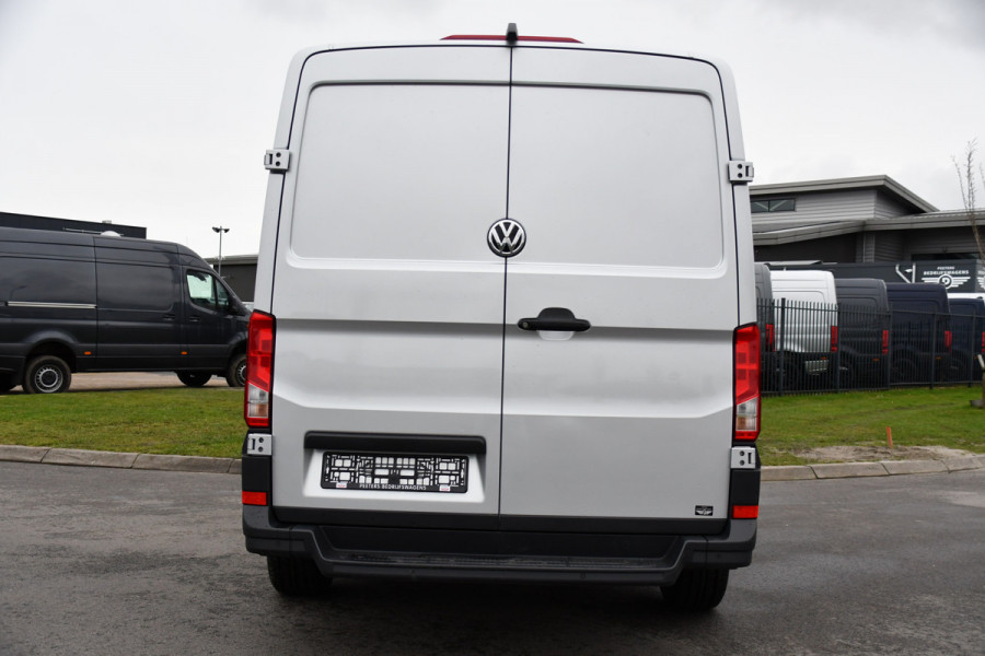 Volkswagen Crafter 35 2.0 TDI L3H2 Highline Adaptieve Cruise, Camera, Carplay, Clima, LED, Stoelverwarming, Multimedia, Sensoren, Uniek!