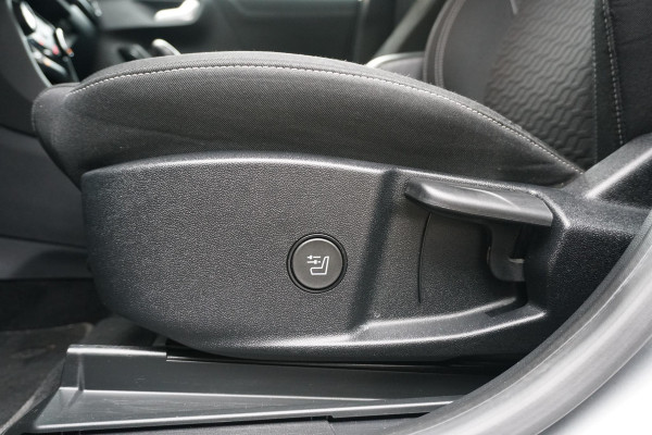 Ford Puma 1.0 EcoBoost Hybrid Titanium X + STOELMASSAGE / WINTERPAKKET / APPLE CARPLAY