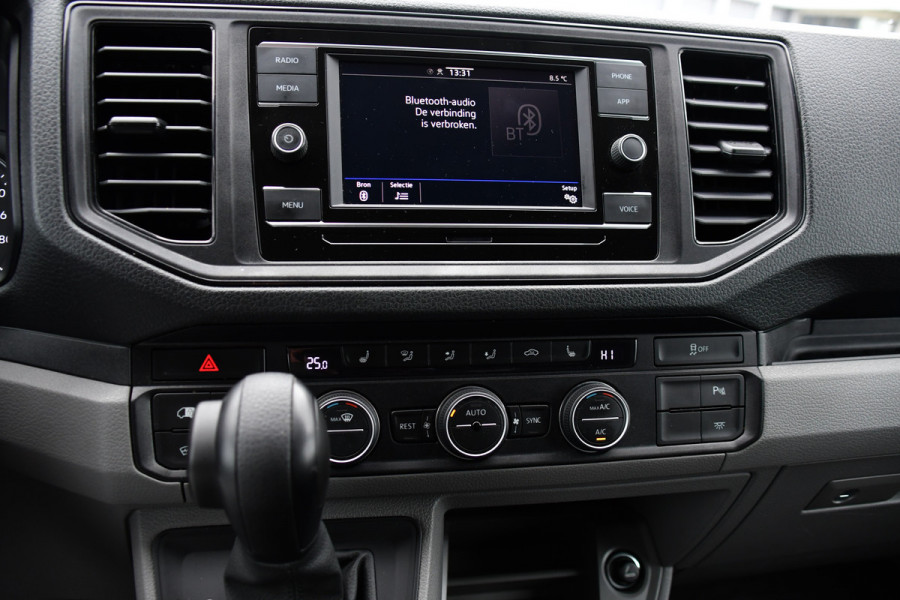 Volkswagen Crafter 35 2.0 TDI L3H2 Highline PB Edition Adaptieve Cruise, Camera, Carplay, Clima, LED, Stoelverwarming, Multimedia, Sensoren, Uniek!