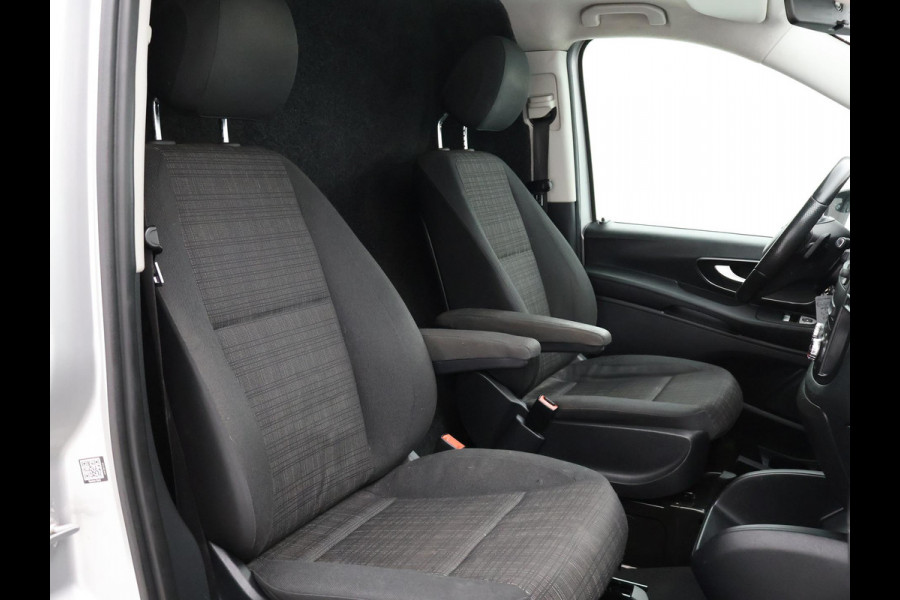 Mercedes-Benz Vito 119 CDI 190 PK AUT. L2H1 + 2 SCHUIFDEUREN | LED | CAMERA | 2500 KG TREKHAAK | 18 INCH LMV