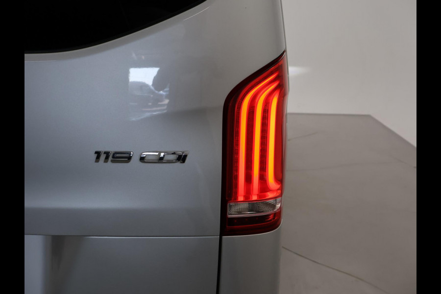 Mercedes-Benz Vito 119 CDI 190 PK AUT. L2H1 + 2 SCHUIFDEUREN | LED | CAMERA | 2500 KG TREKHAAK | 18 INCH LMV
