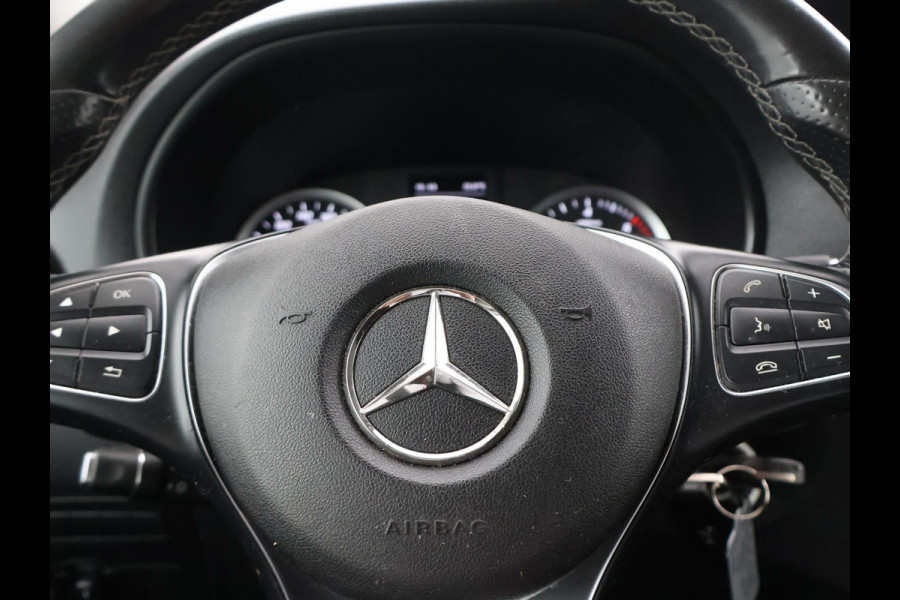 Mercedes-Benz Vito 119 CDI 190 PK AUT. L2H1 + 2 SCHUIFDEUREN | LED | CAMERA | 2500 KG TREKHAAK | 18 INCH LMV