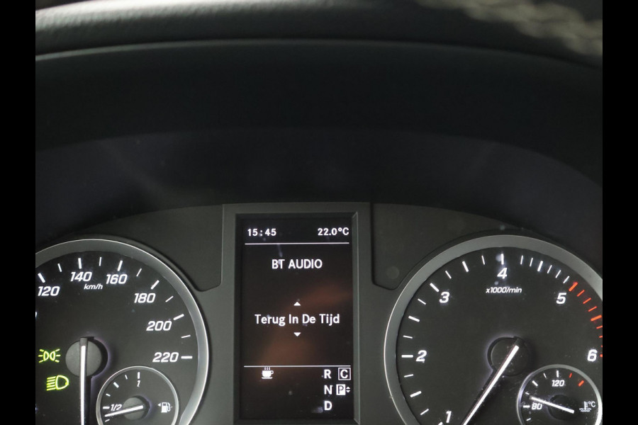 Mercedes-Benz Vito 119 CDI 190 PK AUT. L2H1 + 2 SCHUIFDEUREN | LED | CAMERA | 2500 KG TREKHAAK | 18 INCH LMV