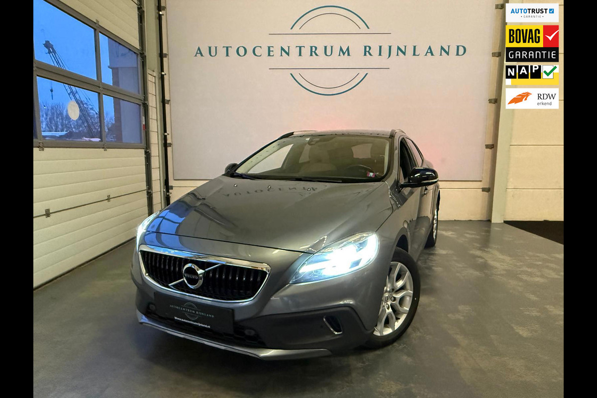 Volvo V40 Cross Country 1.5 T3 Polar+ Luxury Pano Stoel Verwarming 1 jaar bovag garantie