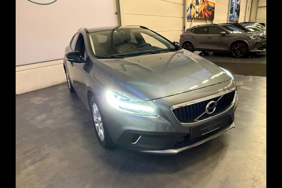 Volvo V40 Cross Country 1.5 T3 Polar+ Luxury Pano Stoel Verwarming 1 jaar bovag garantie