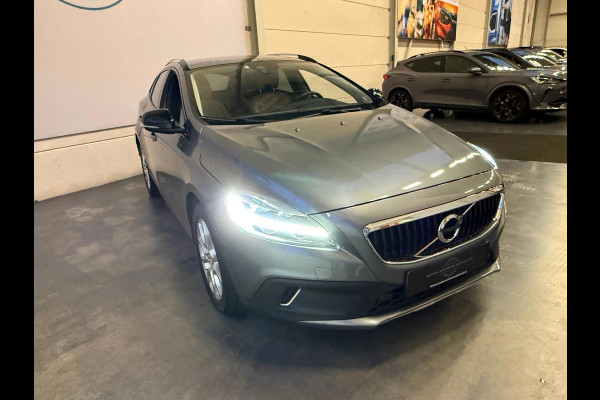 Volvo V40 Cross Country 1.5 T3 Polar+ Luxury Pano Stoel Verwarming 1 jaar bovag garantie