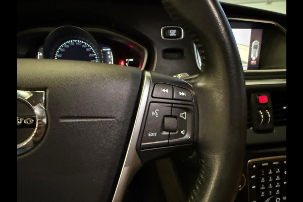 Volvo V40 Cross Country 1.5 T3 Polar+ Luxury Pano Stoel Verwarming 1 jaar bovag garantie