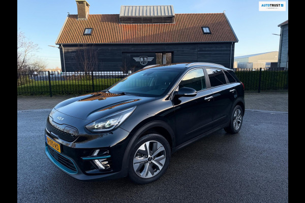 Kia e-Niro DynamicPlusLine 64 kWh SOH 100% NAVI CAMERA LEER SCHUIFDAK LED-XENON