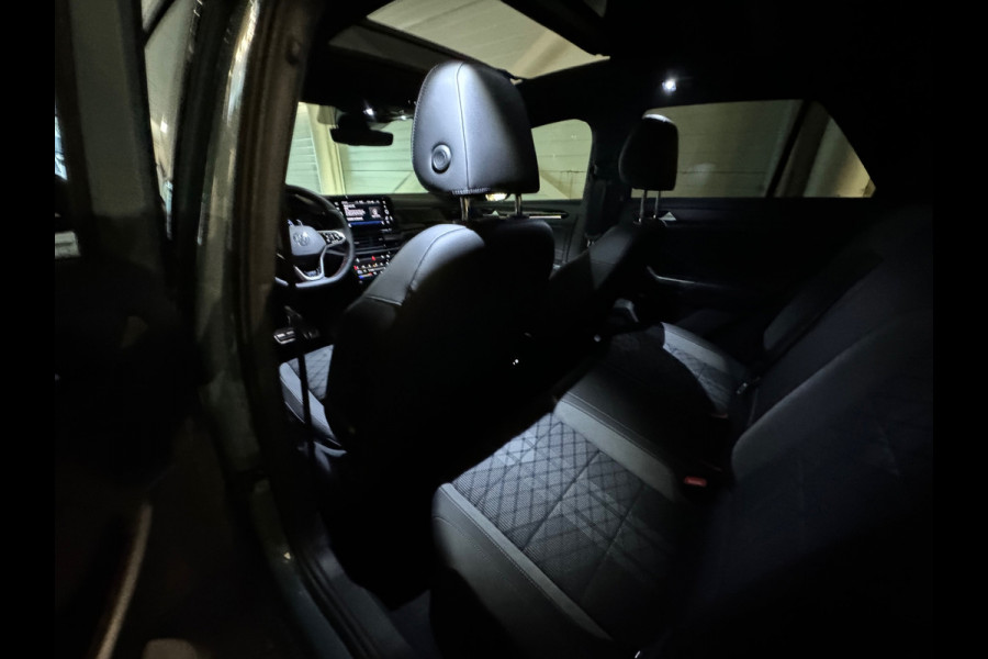 Volkswagen T-Roc 1.5 TSI R-Line Business+ Pano|IQ|Keyles|Cam