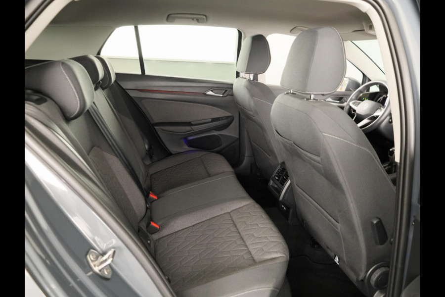 Volkswagen Golf Life Edition 1.5 TSI 85 kW / 116 pk Hatchback 6 ve Camera| 17'LM-velgen| Verwarmd stuur en voorstoelen | Keyless entry/start