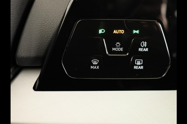 Volkswagen Golf Life Edition 1.5 TSI 85 kW / 116 pk Hatchback 6 ve Camera| 17'LM-velgen| Verwarmd stuur en voorstoelen | Keyless entry/start