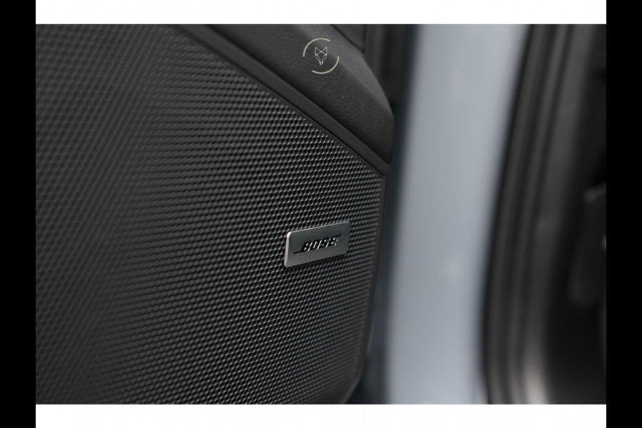 Porsche Cayenne 3.0 E-Hybrid SportDesign|Passenger Display|21''|Luchtvering|HUD|ACC|Bose|18-voudig|Panorama|Stoelkoeling