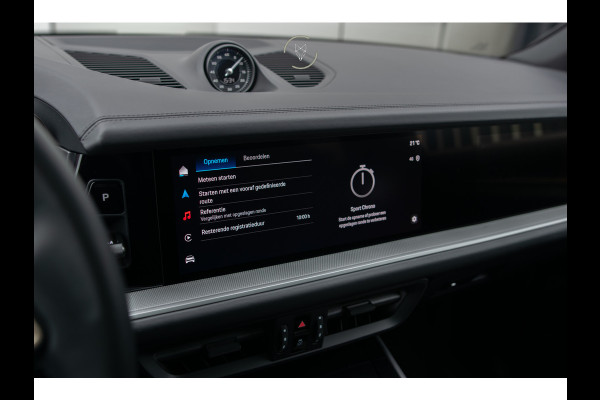 Porsche Cayenne 3.0 E-Hybrid SportDesign|Passenger Display|21''|Luchtvering|HUD|ACC|Bose|18-voudig|Panorama|Stoelkoeling