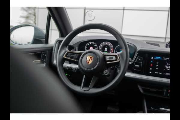 Porsche Cayenne 3.0 E-Hybrid SportDesign|Passenger Display|21''|Luchtvering|HUD|ACC|Bose|18-voudig|Panorama|Stoelkoeling