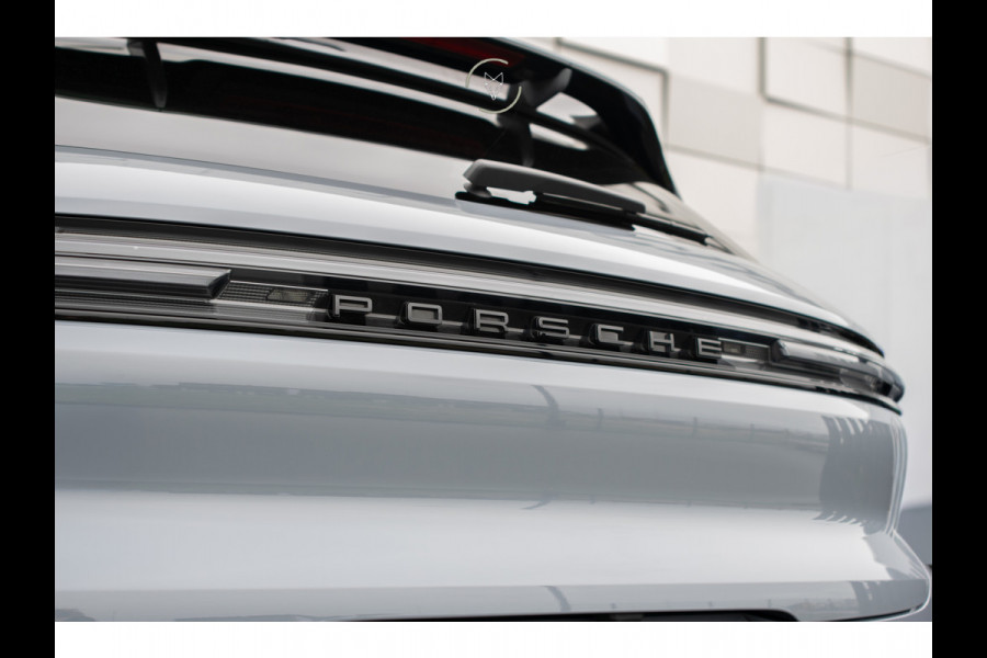 Porsche Cayenne 3.0 E-Hybrid SportDesign|Passenger Display|21''|Luchtvering|HUD|ACC|Bose|18-voudig|Panorama|Stoelkoeling