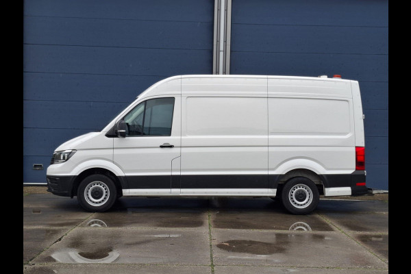 Volkswagen Crafter 35 2.0 TDI L3H3 Highline AUTOMAAT / STANDKACHEL / TREKHAAK / CARPLAY / NAVI