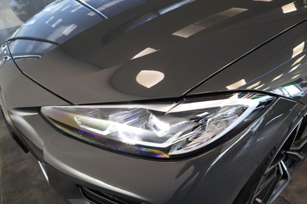 BMW 4 Serie Cabrio M440i xDrive High-Executive 374PK Individueel-lak Navigatie  Volleder 19LMV Head up