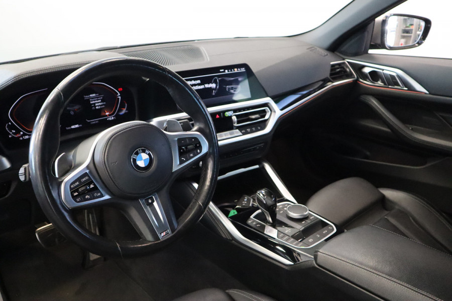 BMW 4 Serie Cabrio M440i xDrive High-Executive 374PK Individueel-lak Navigatie  Volleder 19LMV Head up