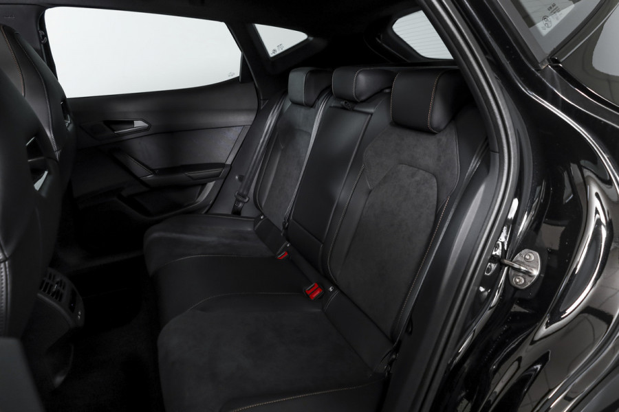 CUPRA Formentor 1.5 TSI e-Hybrid 272 PK VZ Performance | S/k-panodak | Adapt. Cruise | Memory | Stoel-+Stuurverw. | 360 Camera | Dig. Cockpit | NAV + App. Connect | ECC | Elek. Klep | LM 19" | 2603