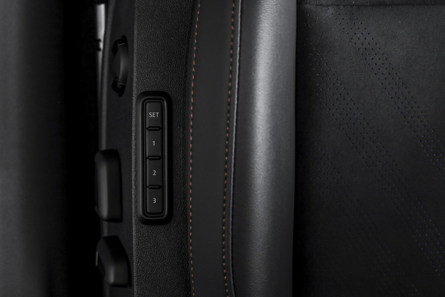 CUPRA Formentor 1.5 TSI e-Hybrid 272 PK VZ Performance | S/k-panodak | Adapt. Cruise | Memory | Stoel-+Stuurverw. | 360 Camera | Dig. Cockpit | NAV + App. Connect | ECC | Elek. Klep | LM 19" | 2603