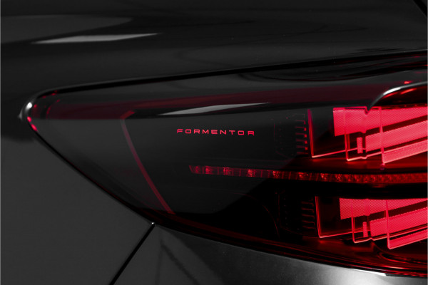 CUPRA Formentor 1.5 TSI e-Hybrid 272 PK VZ Performance | S/k-panodak | Adapt. Cruise | Memory | Stoel-+Stuurverw. | 360 Camera | Dig. Cockpit | NAV + App. Connect | ECC | Elek. Klep | LM 19" | 2603