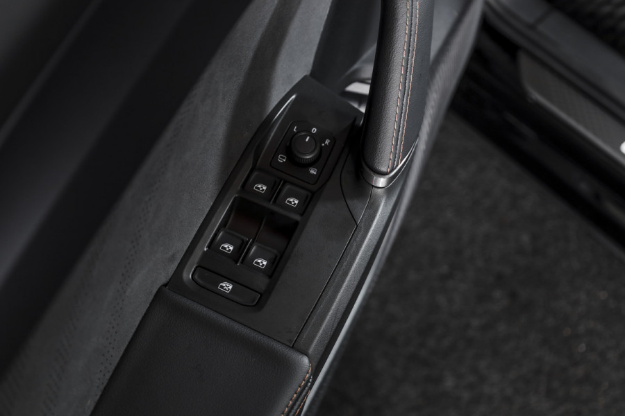 CUPRA Formentor 1.5 TSI e-Hybrid 272 PK VZ Performance | S/k-panodak | Adapt. Cruise | Memory | Stoel-+Stuurverw. | 360 Camera | Dig. Cockpit | NAV + App. Connect | ECC | Elek. Klep | LM 19" | 2603