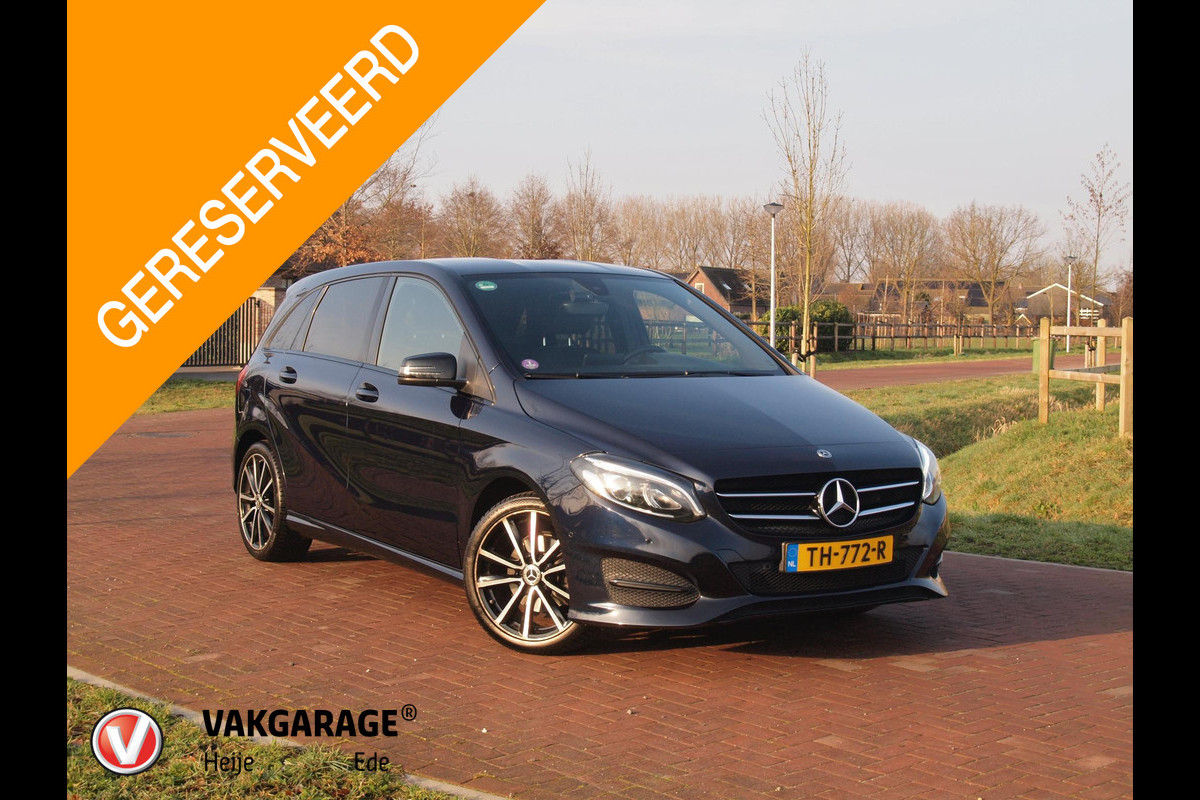 Mercedes-Benz B-Klasse 180 Ambition LED | Automaat | Sports Tourer | Night-pakket | Zwarte hemel bekleding