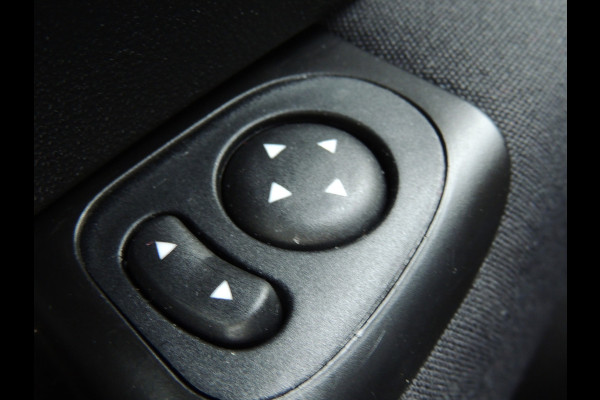 Fiat 500 TwinAir Turbo Lounge 81PK | 16" velgen | Navigatie | Cruise Controle | Parkeersensoren