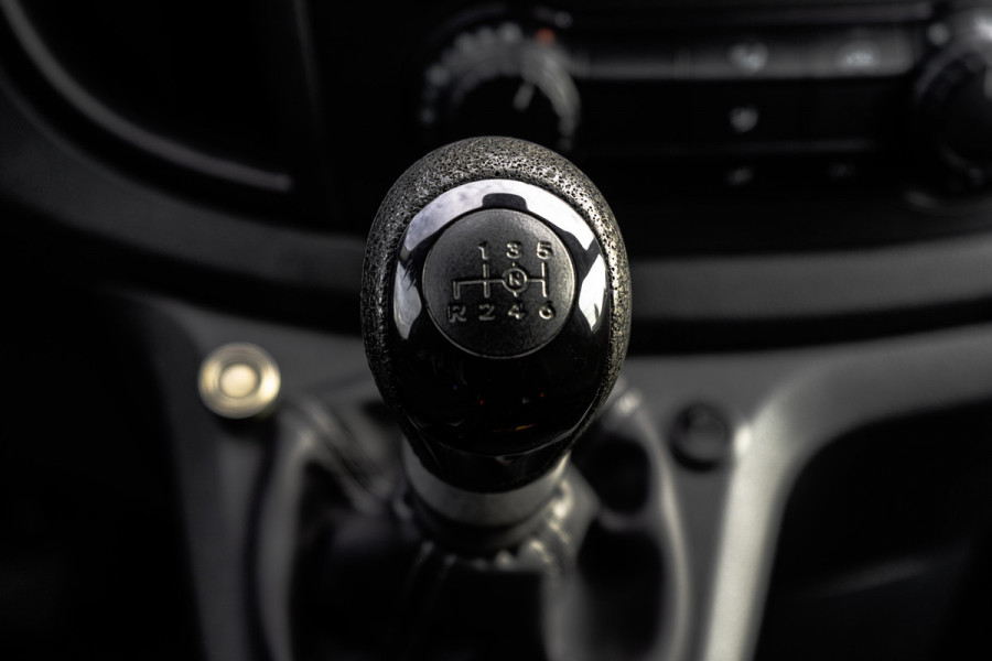 Mercedes-Benz Vito **116 CDI L2H1 | Euro 6 | Camera | 164 PK | Cruise | PDC | A/C**