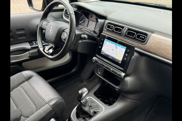 Citroën C3 1.2 PureTech Shine - Navigatie / Apple CarPlay I Airco I PDC I LED I Sport velgen I Veiligheids pakket I Dealer onderh.