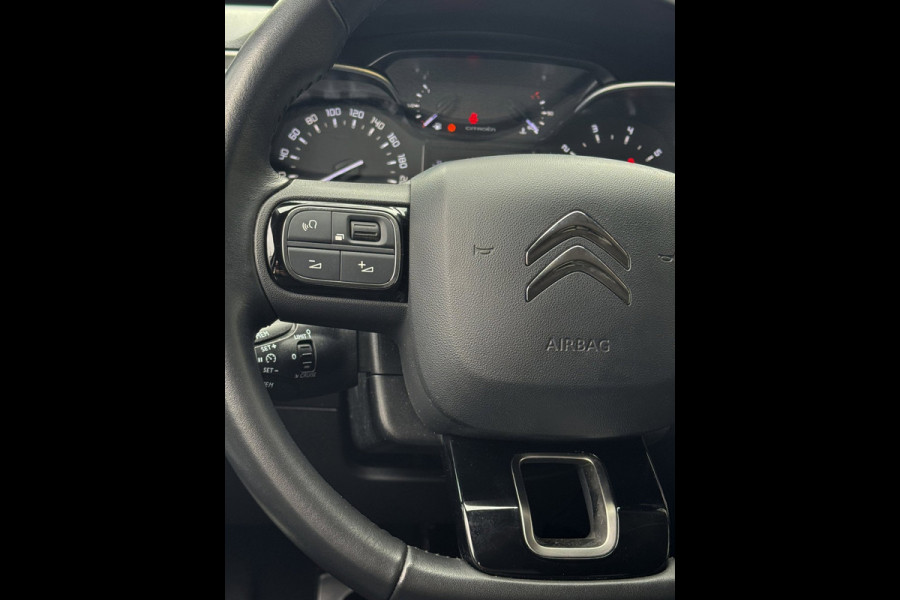 Citroën C3 1.2 PureTech Shine - Navigatie / Apple CarPlay I Airco I PDC I LED I Sport velgen I Veiligheids pakket I Dealer onderh.