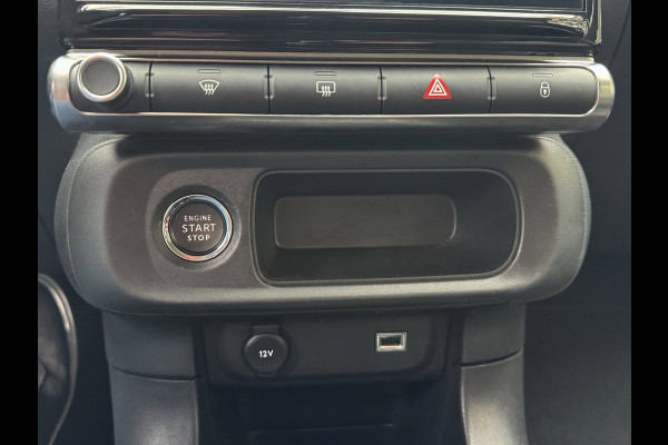 Citroën C3 1.2 PureTech Shine - Navigatie / Apple CarPlay I Airco I PDC I LED I Sport velgen I Veiligheids pakket I Dealer onderh.