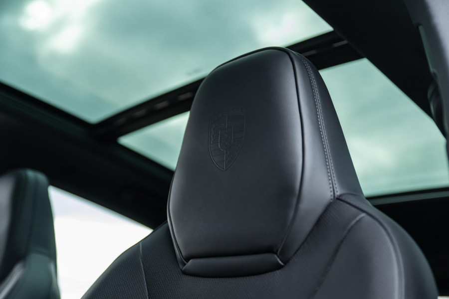Porsche Cayenne 3.0 E-Hybrid Sport-Design Sportuitlaat Nwpr. 176k